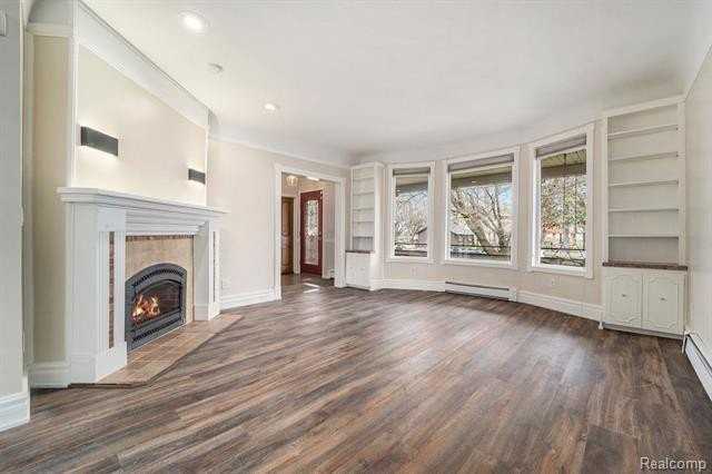 2716 Van Alstyne St - Photo 2 of 15