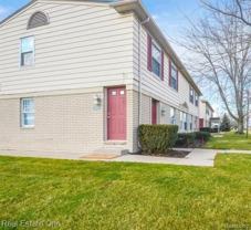 102 Princeton Dr - Photo 1 of 1