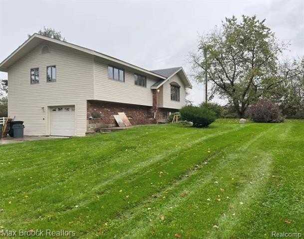 4842 Merwin Rd