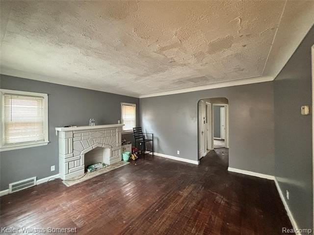 15596 Eastwood St - Photo 3 of 11