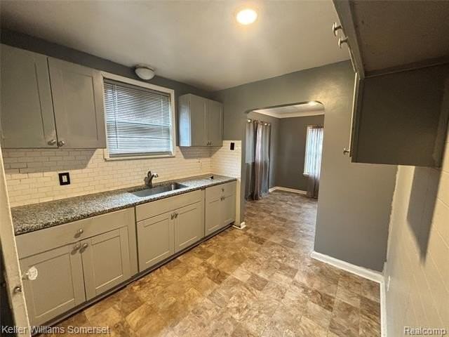 15596 Eastwood St - Photo 5 of 11