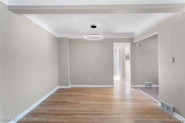 1909 Gardenia Ave #D - Photo 7 of 13