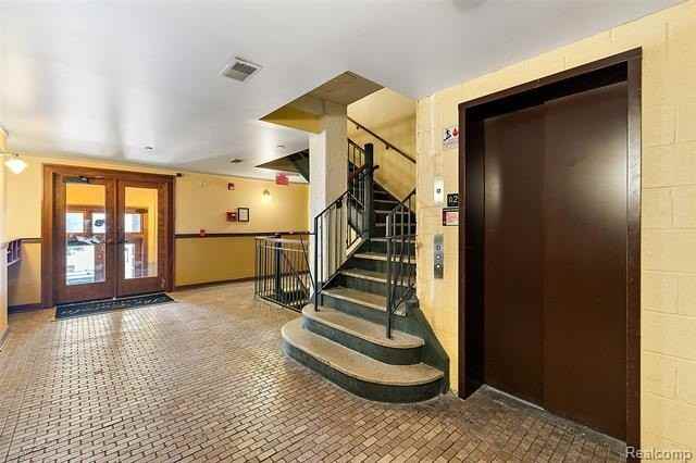 78 Watson St - Photo 6 of 45