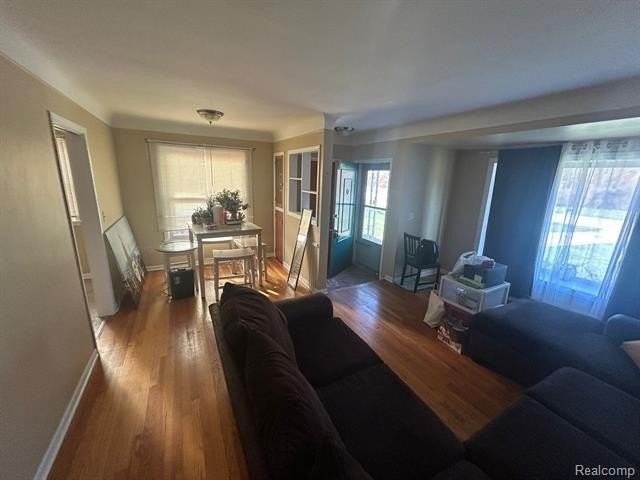 27225 Lyndon - Photo 3 of 10