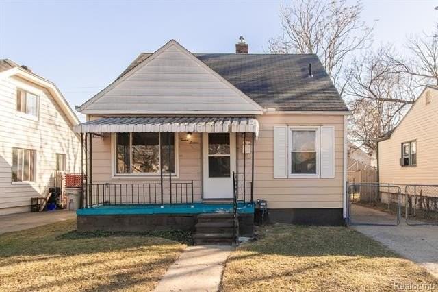1216 E George Ave