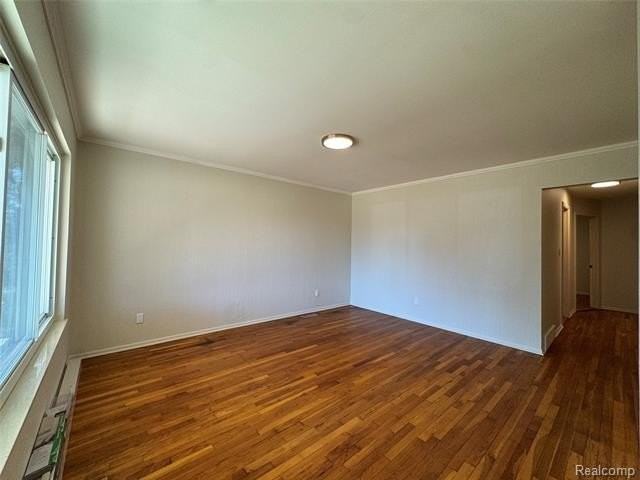 2235 Chesley Dr - Photo 6 of 35