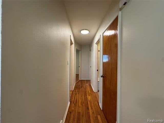 2235 Chesley Dr - Photo 7 of 35