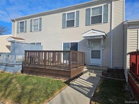 28219 Raleigh Crescent Dr - Photo 1 of 1