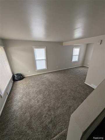 8284 Schaefer Hwy - Photo 6 of 18