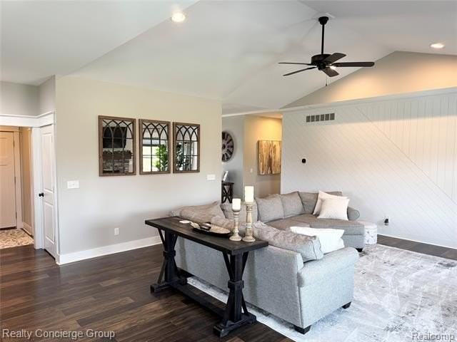 1285 Sweet Grass Trl - Photo 3 of 21