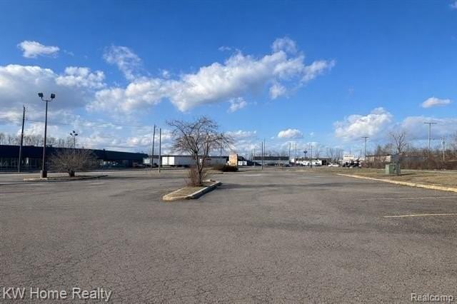20800 Groesbeck Hwy - Photo 4 of 8