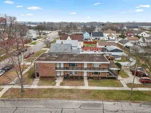 3615 4th St - Photo 4 of 34