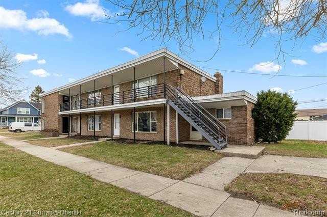 3615 4th St - Photo 7 of 34
