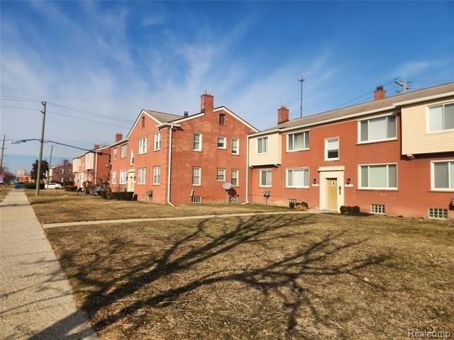 20248 Schaefer Hwy - Photo 2 of 17