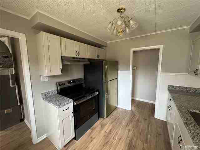 7012 Tappon Dr - Photo 7 of 19
