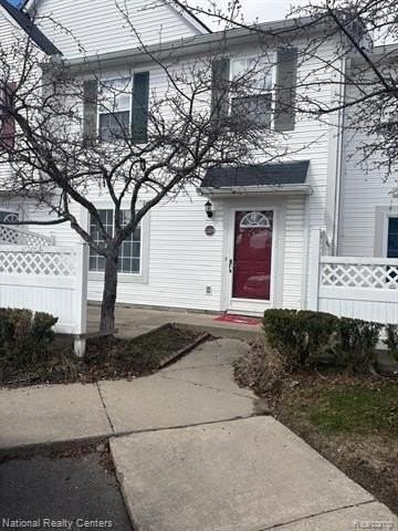 22129 Atlantic Pointe - Photo 2 of 20