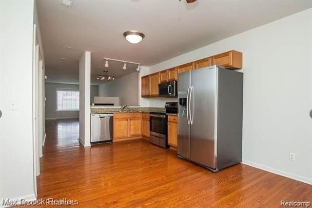 1404 Raliegh Pl - Photo 5 of 9