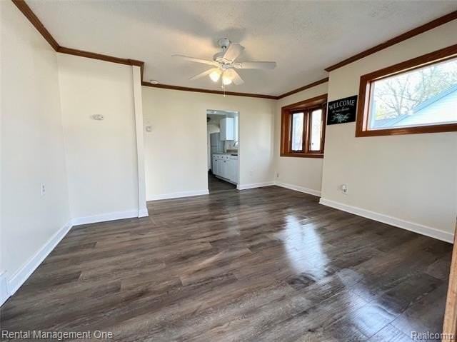 7531 N Inkster Rd - Photo 5 of 18