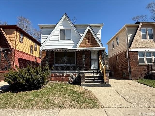 16206 Snowden St - Photo 2 of 18