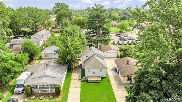 8676 Robindale Ave - Photo 2 of 22