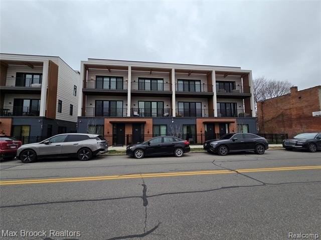1640 Bagley St #13