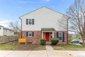 featured image of 3374 Burbank Dr