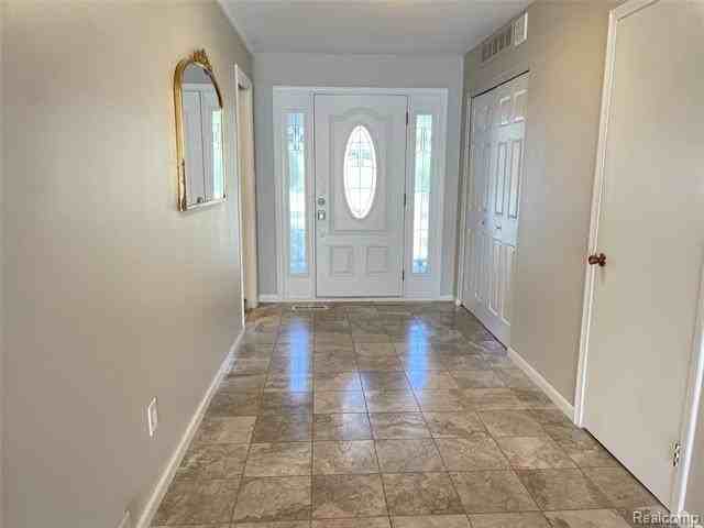 2505 Rambling Way - Photo 3 of 21
