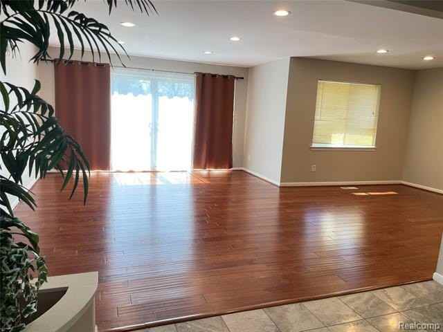 2505 Rambling Way - Photo 4 of 21