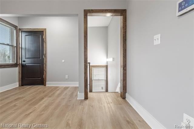 767 Navahoe St - Photo 5 of 44