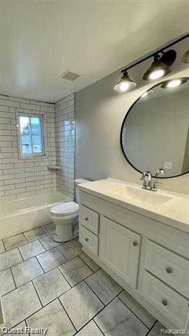 8401 18 Mile Rd #45 - Photo 6 of 13