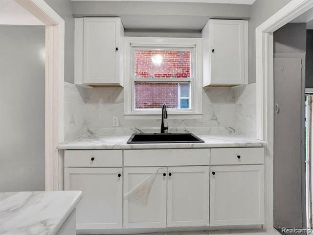 18681 Barlow St - Photo 5 of 13