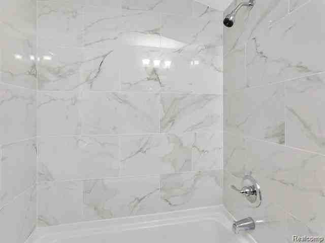 18681 Barlow St - Photo 7 of 13