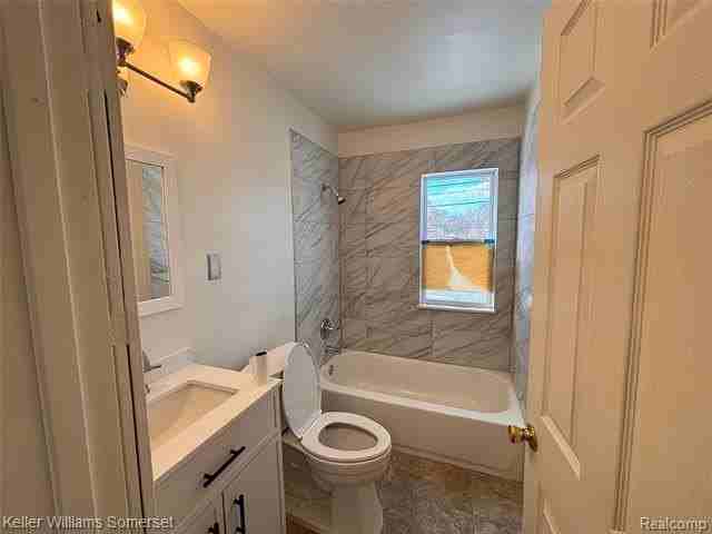 19425 Fenmore St - Photo 6 of 10