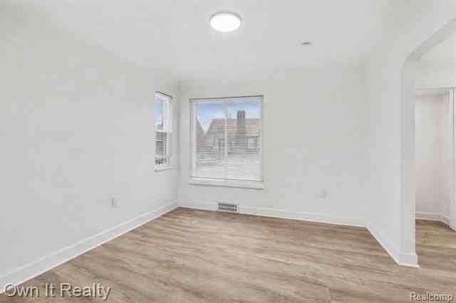 15440 Murray Hill St - Photo 5 of 23