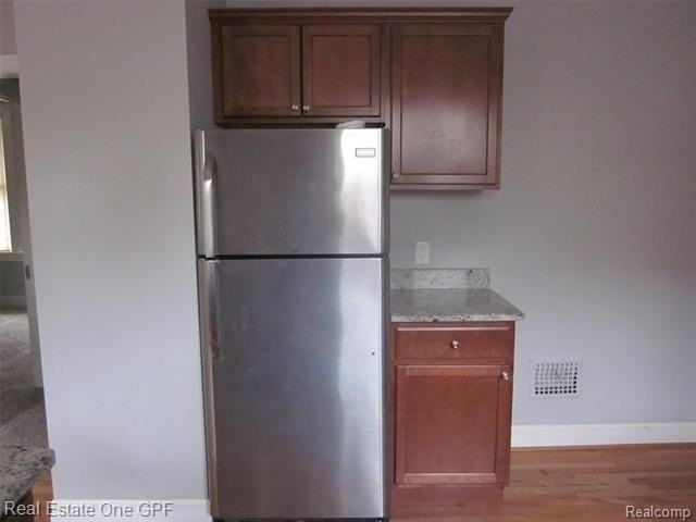 1016 Beaconsfield Ave - Photo 7 of 15