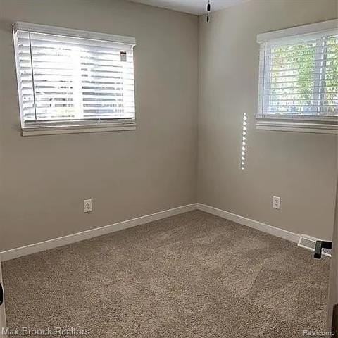 252 N Harvey St #1 - Photo 6 of 8