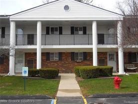 42556 Plymouth Hollow Dr - Photo 1 of 1