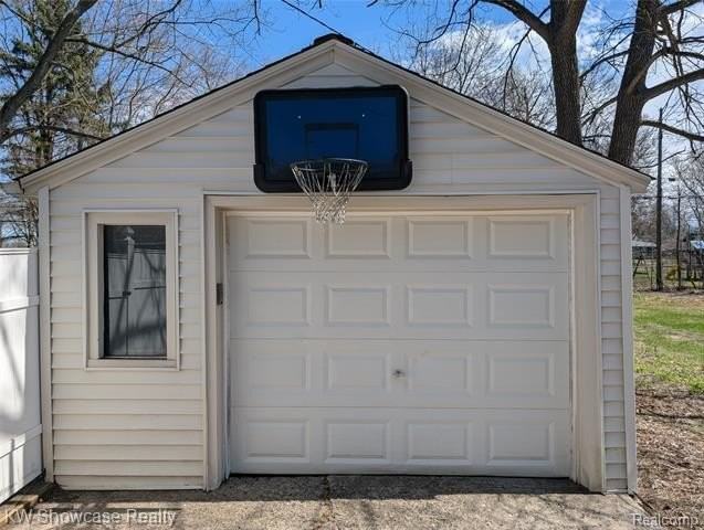 85 Riviera Ter - Photo 2 of 13