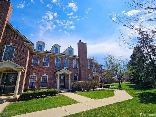 264 N Village Way #47 - Photo 2 of 47