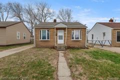 25713 Penn St - Photo 1 of 1