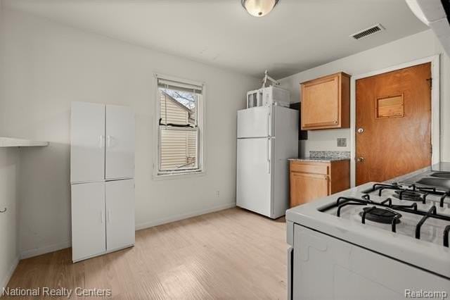 25713 Penn St - Photo 6 of 23