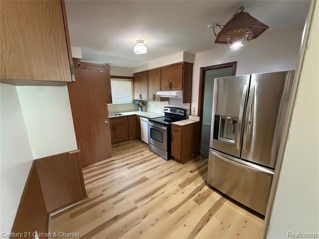 8586 Salem Ln - Photo 3 of 10