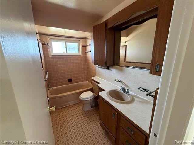 8586 Salem Ln - Photo 7 of 10
