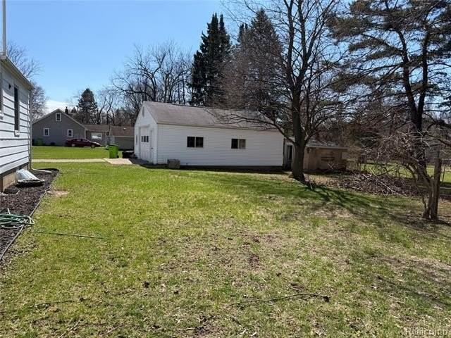 413 Bridson St - Photo 5 of 23