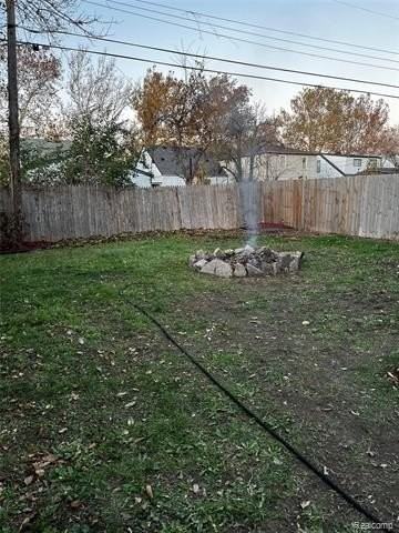 26912 Colgate St - Photo 4 of 12