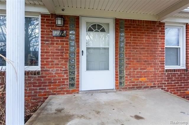 9712 Cherokee St - Photo 4 of 26