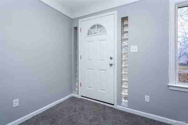 9712 Cherokee St - Photo 5 of 26