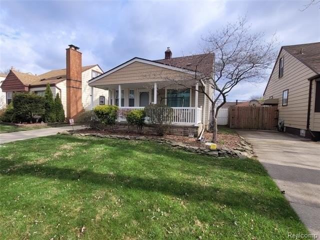 2108 Mclain Ave - Photo 2 of 14