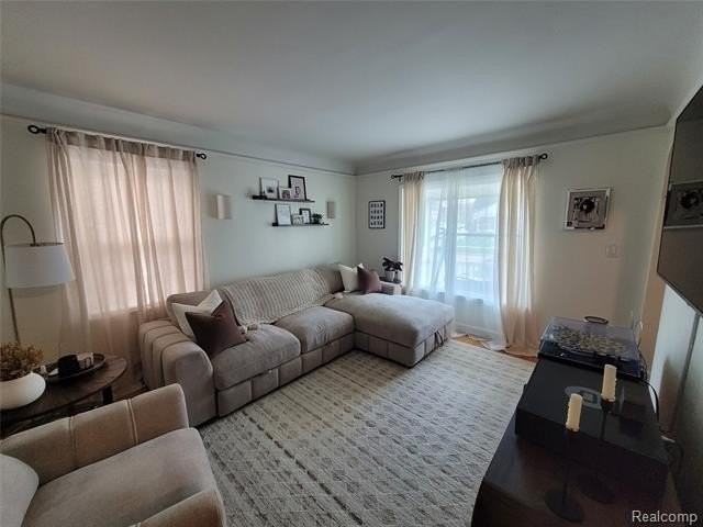 2108 Mclain Ave - Photo 7 of 14