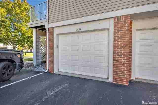 5452 Pine Aires Dr - Photo 4 of 16